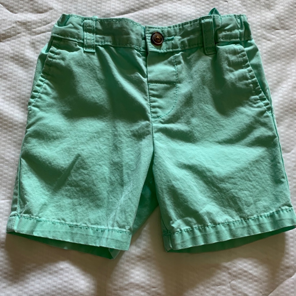 Carter’s Shorts size 24 Months